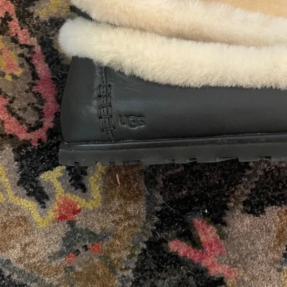 UGG Women's Black and Cream zora ballet flats - Picture 7 of 8